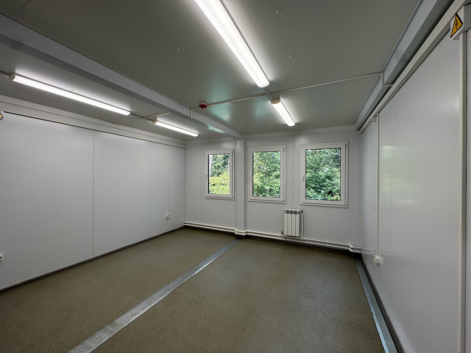 Офис на базе 18 модулей "Звезда"